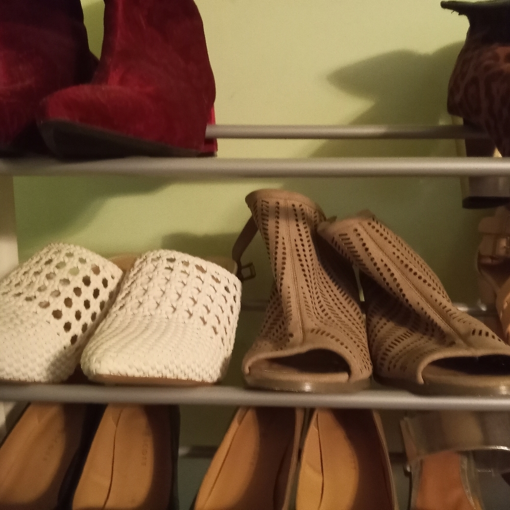 Sandals brand new!!!!! - Picture 2 of 4